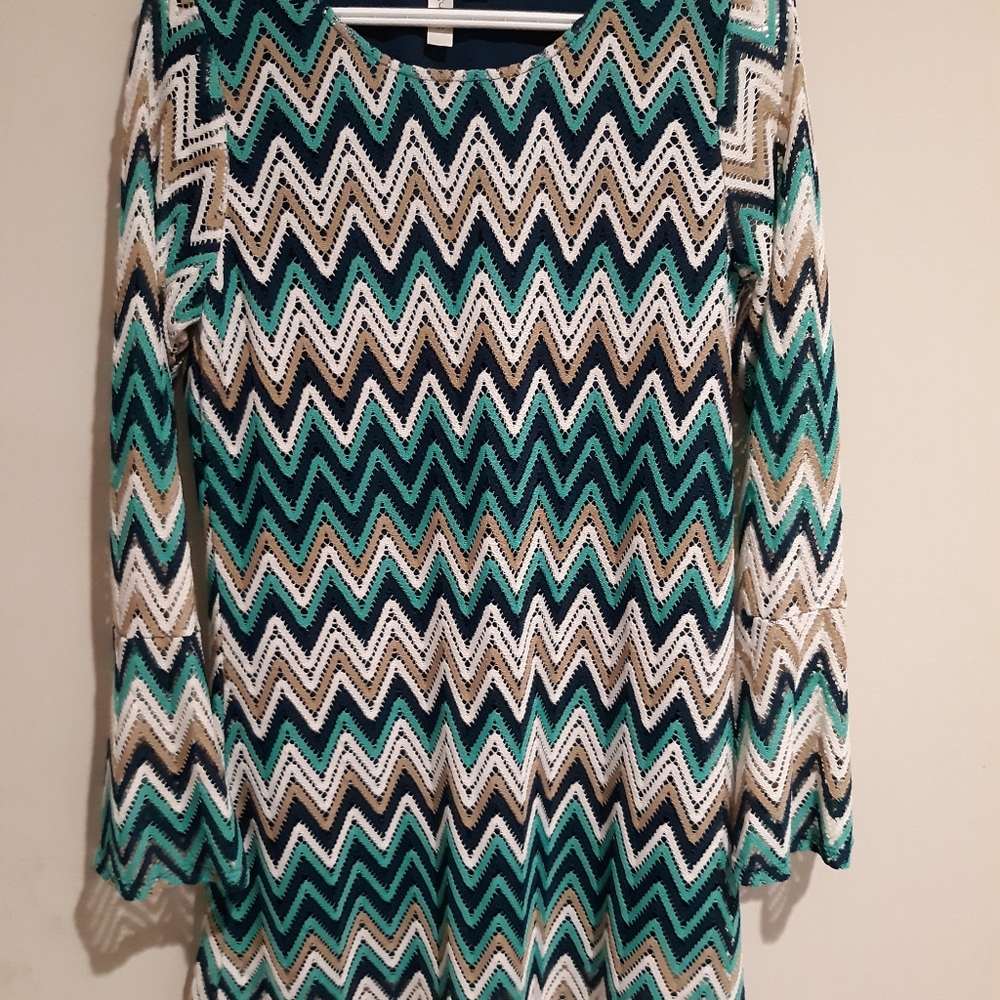 Tacera dress with bell sleeves